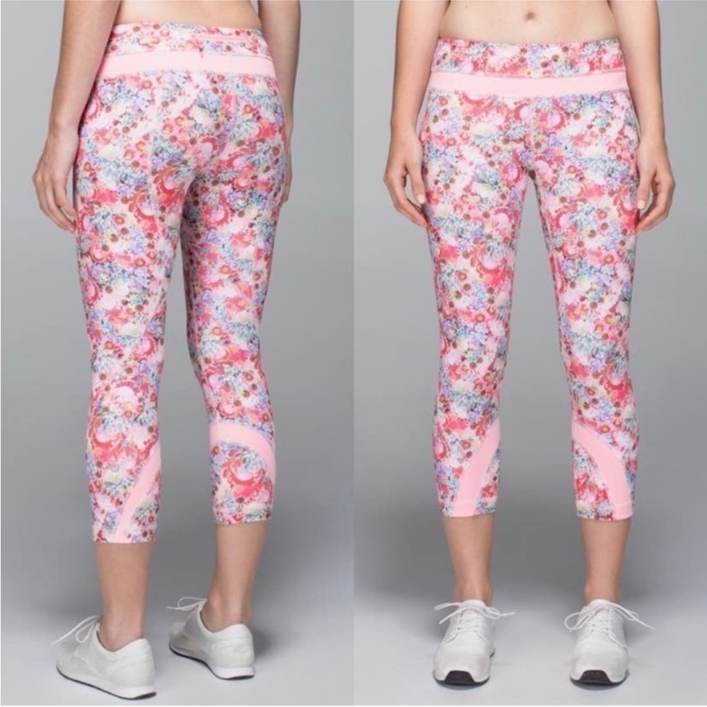 Lululemon Run Inspire Crop II Flowabunga mini Multi Bleached Coral Size 4